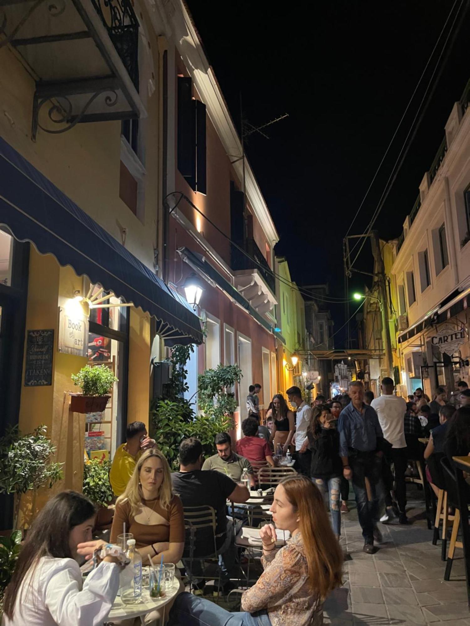 Alley Rooms Mytilíni 外观 照片